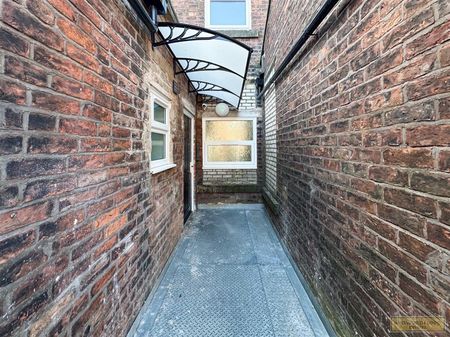 Northgate House, Blackburn Town Center, Blackburn - Photo 2