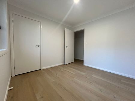 Charming Duplex - Photo 4