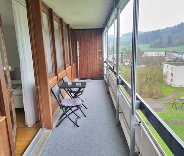 Grand et lumineux appartement de 4.5 pièces - Central et pourtant à... - Photo 1
