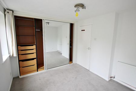 1 bedroom Flat To Let Total Size: 409 SQ FT - Photo 5