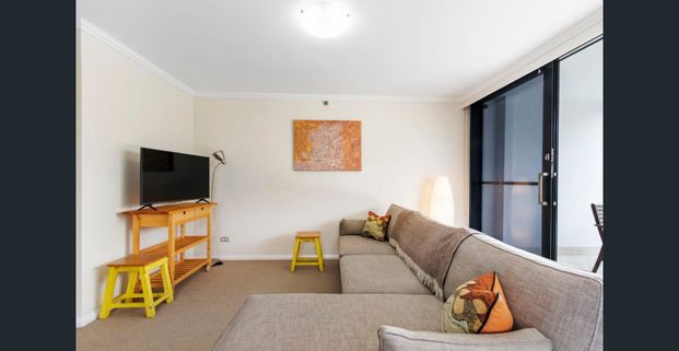 Fully furnished with huge terrace - Photo 1