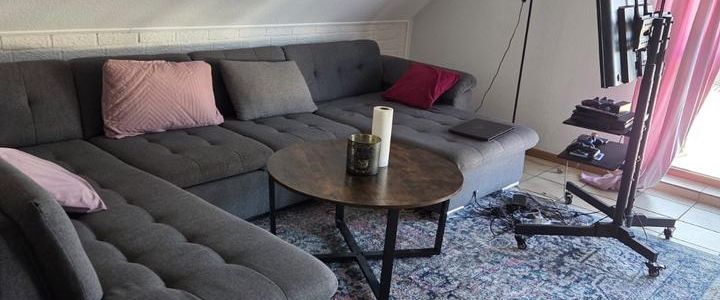 Vollmöblierte Dachgeschosswohnung in Köln-Ostheim – ruhige Lage - Foto 1