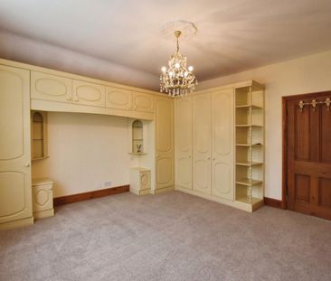 3 bedroom House To Let - Photo 2