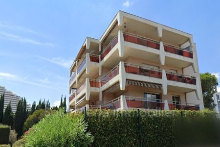 Location Appartement 1 pièce 24m² VILLENEUVE LOUBET 06270 - Photo 5