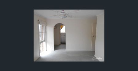 FAMILY COMFORT IN THE HEART OF GLEN WAVERLEY - Photo 3