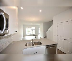 Chappelle 3 Bed 2.5 Bath Home For Rent Edmonton - Photo 5