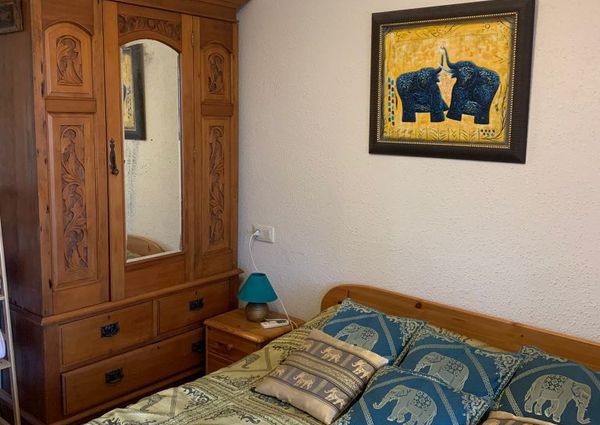 Villa for rent with 3 bedrooms and pool in Calpe for the winter season.