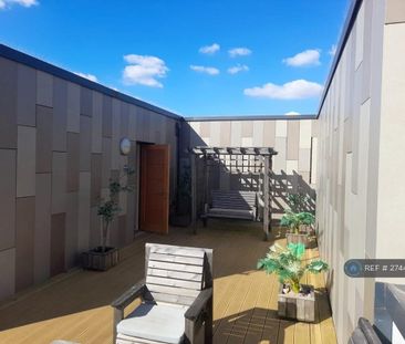 1 bedroom in a house share to rent - Photo 2