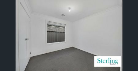 Position Perfect in Tarneit Gardens Estate - Photo 3