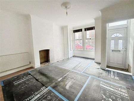 3 bedroom terraced house to rent - Photo 2