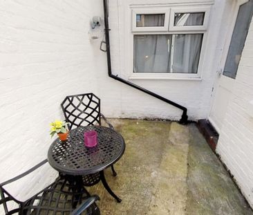 To Rent - Garden Lane, Chester, Cheshire, CH1 From £120 pw - Photo 3