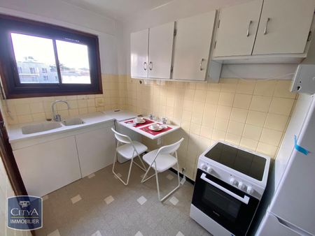 Location Appartement 3 pièces 63m² TOULON 83000 - Photo 2