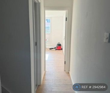 4 bedroom maisonette to rent - Photo 1