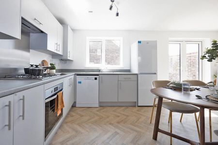 3 bedroom semi-detached house to rent - Photo 4