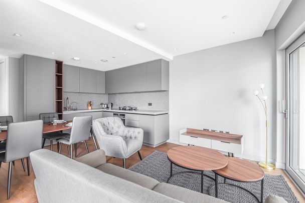 Available from Now - 2 Bed Apartment, Furnished - Photo 1