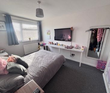 Kimmeridge Close, Hull, Bransholme - Photo 2