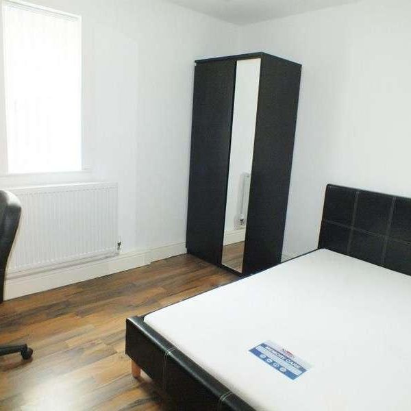 Bawas Place - Bedroom Student Apartment - Alfreton Road, NG7 - Photo 1