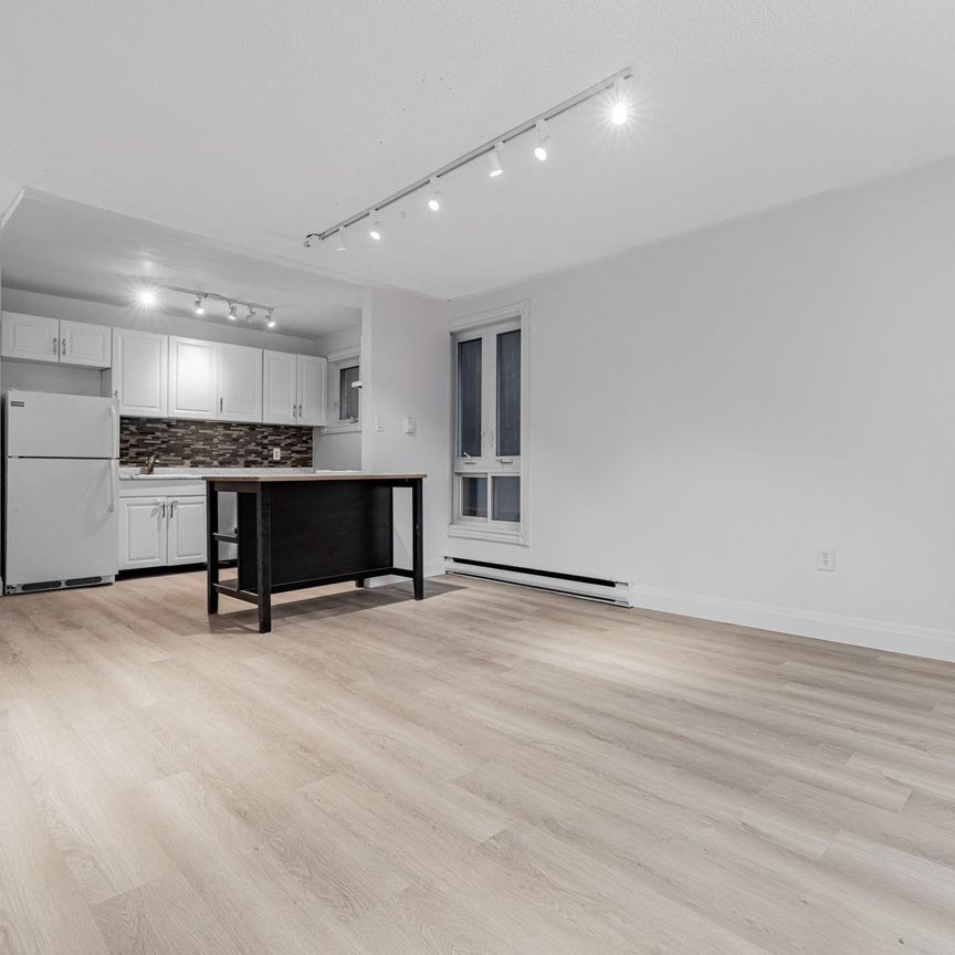 For Lease - 41 Summerhill Avenue Unit# 2, Toronto, Ontario - Photo 1