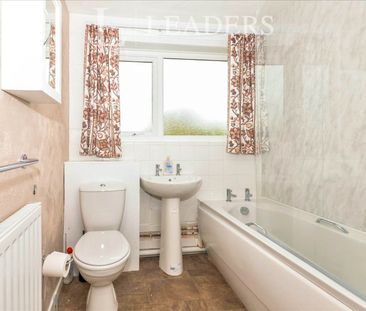 3 bedroom semi-detached to rent Melrose Close, Stamford, PE9 - Photo 4