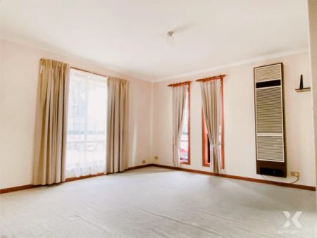 2 Bed, 1 Bath - Photo 3