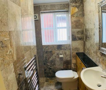 2 bedroom flat to rent - Photo 6