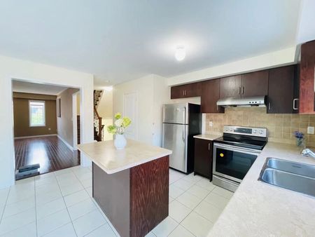 For Lease - 2178 Fiddlers Way Unit# 69, Oakville, Ontario - Photo 2