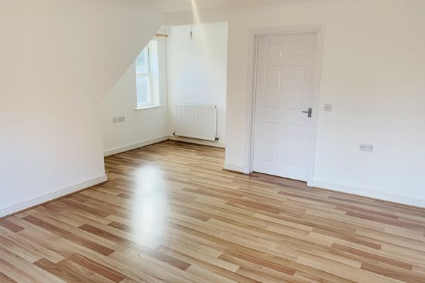 Minster Court, Long Sutton, SPALDING - Photo 1