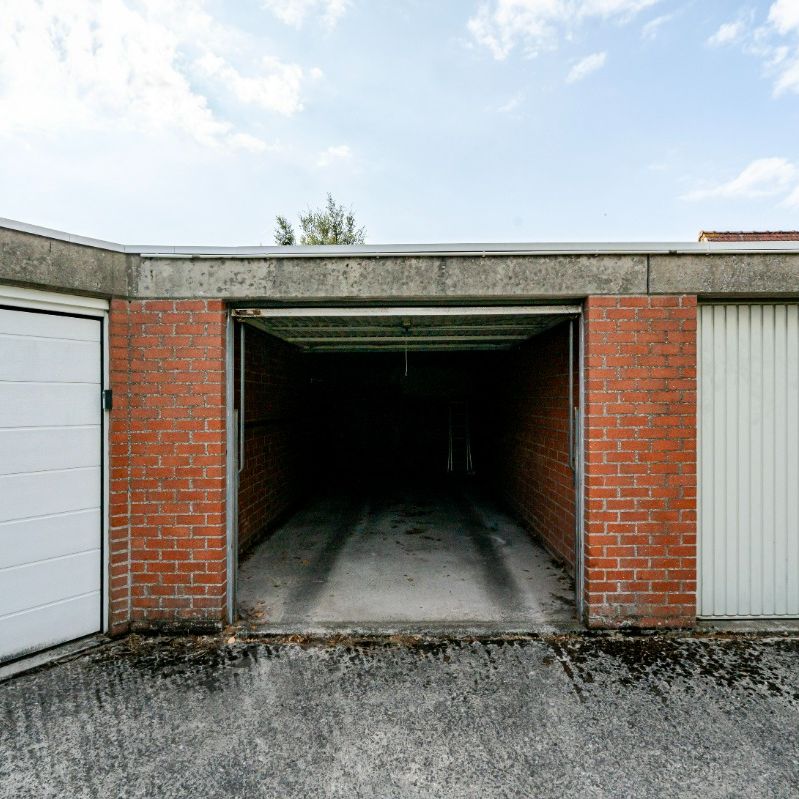 Appartement met 2 SLPK te huur in centrum Roeselare - Photo 1