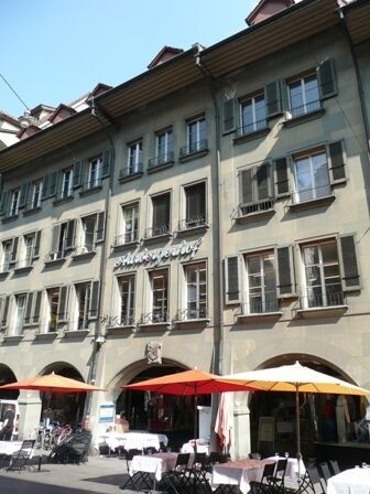 Luxurious living above the legendary Aarbergerhof! - Foto 3