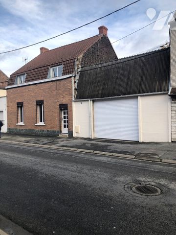 MAISON 4 CHAMBRES AVEC GRAND JARDIN ET GARAGE - Photo 5