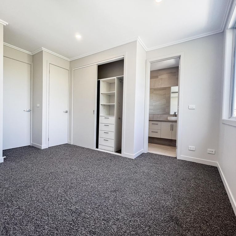 Brand new townhouse in Spotswood*OPEN FOR INSPECTION SATURDAY THE 25TH OF JAN AT 10:15AM - 10:30AM* - Photo 1