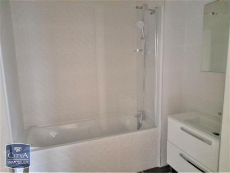 Location Appartement 3 pièces 62m² CHALON SUR SAONE 71100 - Photo 5