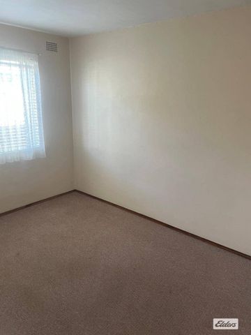 Large 2 bedroom CBD apartment - Photo 2