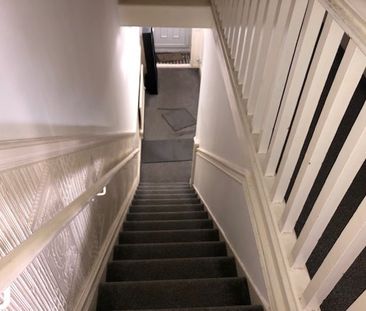 2 Bed Flat, Ashburnham Road, LU1 - Photo 5