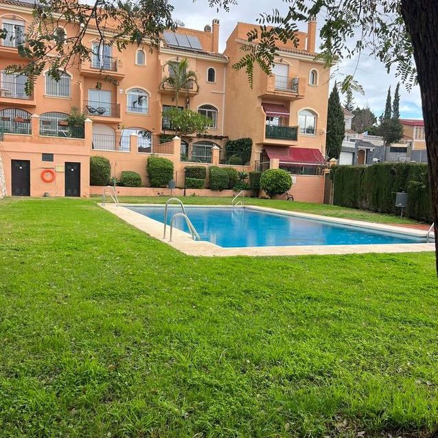 Alquiler de chalet adosado en Calle Topacio, 7 - Photo 1