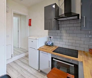 1 bedroom house of multiple occupation to rent - Photo 2