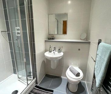 Property to rent - Photo 2