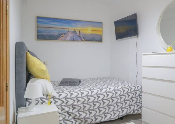 Calle del Puerto Alto, Madrid, Community of Madrid 28053