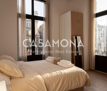 Co-Living Room With Private Bathroom Perfectly Located on La Rambla - Photo 3