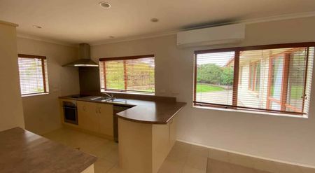 Stunning 4 bedroom family home for rent zoned ... - Photo 4