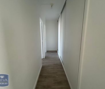 Location Appartement 4 pièces 63m² LE MANS 72100 - Photo 5