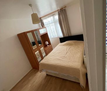 2 Bed Flat, Maddams Street, E3 - Photo 4