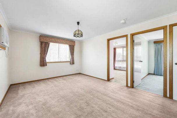 Spacious 5 Bedroom Family Home awaits! - Photo 1