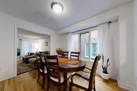 For Lease - 99 Widdifield Avenue, Newmarket, Ontario - Photo 3