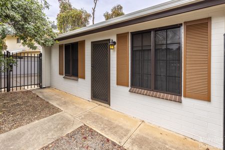 Two Bedroom Unit in an Ideal Location - Photo 5