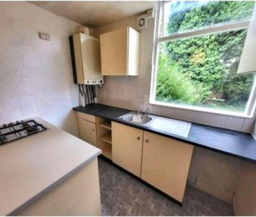 1 Bedroom Terraced To Let - Photo 2