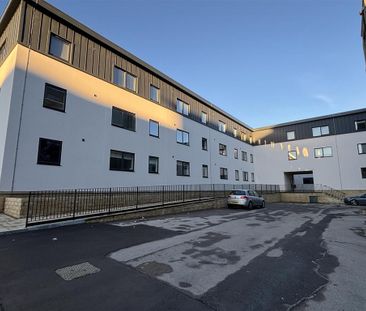 2 bedroom apartment to rent - Photo 2