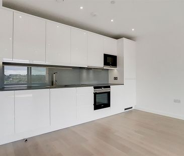 Queens Croft House, 22 Thorney Close, Colindale - Photo 5