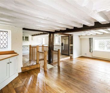 Charming Farmhouse in delightful rural setting with a wealth of cha... - Photo 2