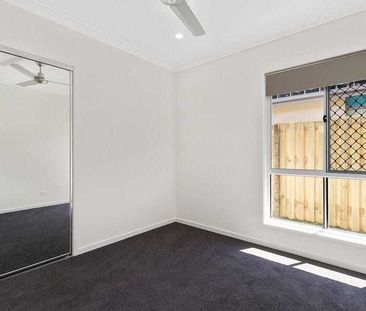 Stylish & Convenient Coomera Living - Photo 1